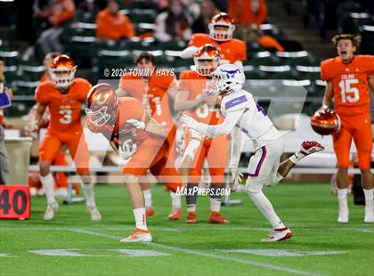 Thumbnail 2 in Graham @ Celina (UIL Class 4A Division 2  Region Final) photogallery.