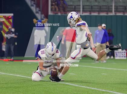 Thumbnail 3 in Graham @ Celina (UIL Class 4A Division 2  Region Final) photogallery.