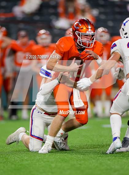 Thumbnail 3 in Graham @ Celina (UIL Class 4A Division 2  Region Final) photogallery.