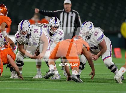 Thumbnail 2 in Graham @ Celina (UIL Class 4A Division 2  Region Final) photogallery.