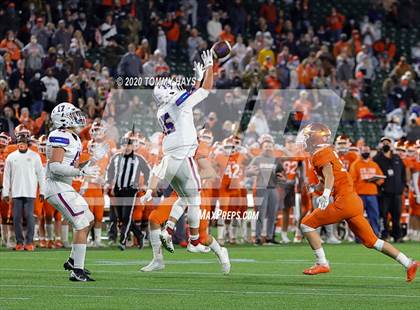 Thumbnail 2 in Graham @ Celina (UIL Class 4A Division 2  Region Final) photogallery.