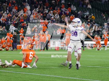 Thumbnail 1 in Graham @ Celina (UIL Class 4A Division 2  Region Final) photogallery.
