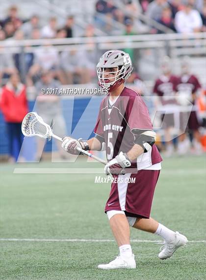 Thumbnail 2 in Garden City vs. Manhasset (Section 8 Class B Final) photogallery.