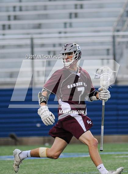 Thumbnail 2 in Garden City vs. Manhasset (Section 8 Class B Final) photogallery.