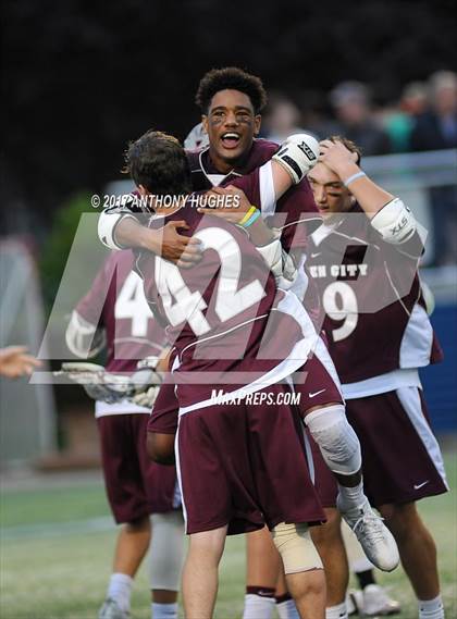 Thumbnail 3 in Garden City vs. Manhasset (Section 8 Class B Final) photogallery.