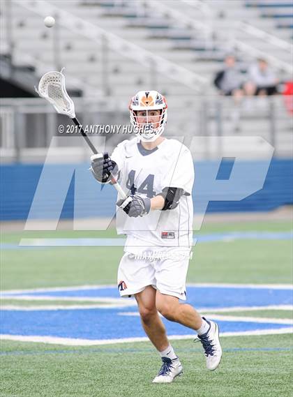 Thumbnail 1 in Garden City vs. Manhasset (Section 8 Class B Final) photogallery.