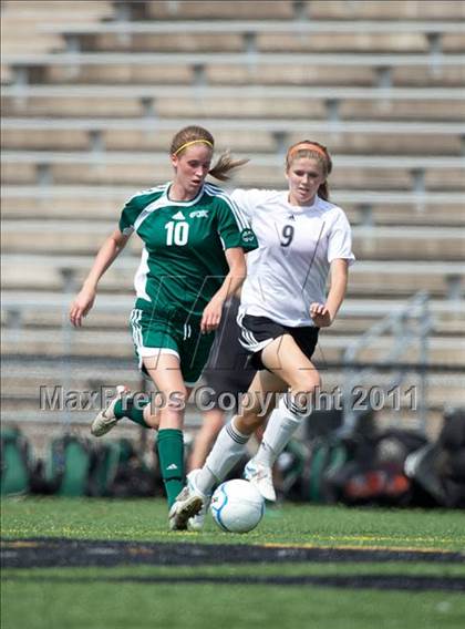 Thumbnail 1 in Cox vs. Heritage (VHSL AAA Semifinal) photogallery.