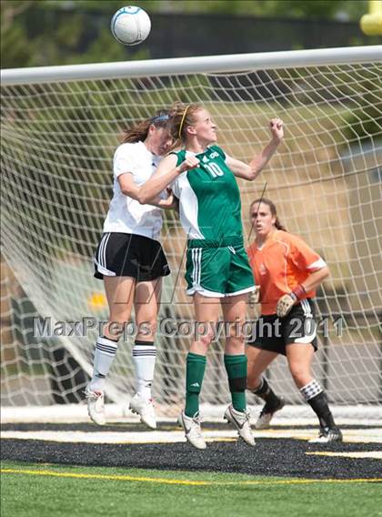 Thumbnail 3 in Cox vs. Heritage (VHSL AAA Semifinal) photogallery.