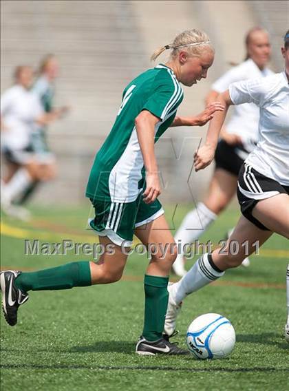 Thumbnail 1 in Cox vs. Heritage (VHSL AAA Semifinal) photogallery.