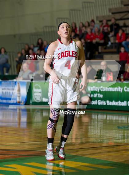 Thumbnail 3 in Beekmantown vs. Seton Catholic Central (NYSPHSAA Class B Semifinal) photogallery.