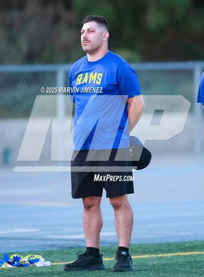 Thumbnail 2 in Thousand Oaks @ Camarillo photogallery.