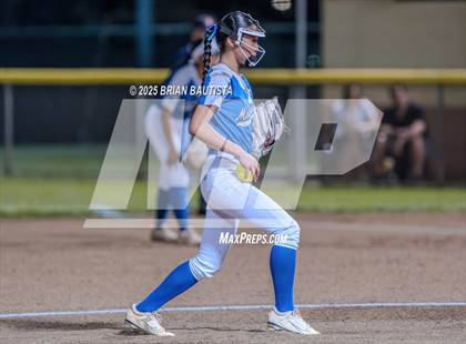 Thumbnail 1 in Kaiser vs Moanalua (OIA Semifinals) photogallery.