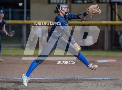 Thumbnail 1 in Kaiser vs Moanalua (OIA Semifinals) photogallery.