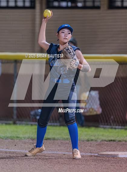 Thumbnail 1 in Kaiser vs Moanalua (OIA Semifinals) photogallery.