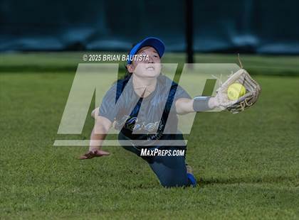 Thumbnail 1 in Kaiser vs Moanalua (OIA Semifinals) photogallery.