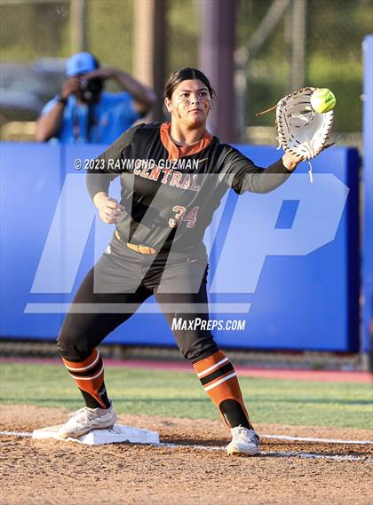 Thumbnail 2 in Bullard @ Central (CIF CS Softball Championships- Division 1) photogallery.