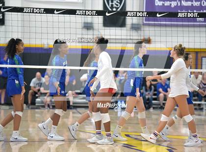 Thumbnail 3 in Xavier vs Redondo Union (Durango Fall Classic) photogallery.
