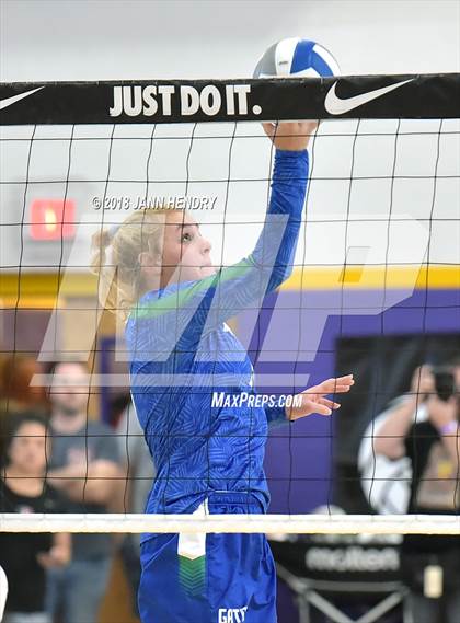 Thumbnail 3 in Xavier vs Redondo Union (Durango Fall Classic) photogallery.