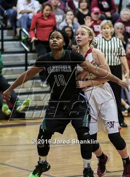Thumbnail 3 in Mansfield @ E.D. White (LHSAA Class 3A 1st Round Playoff) photogallery.