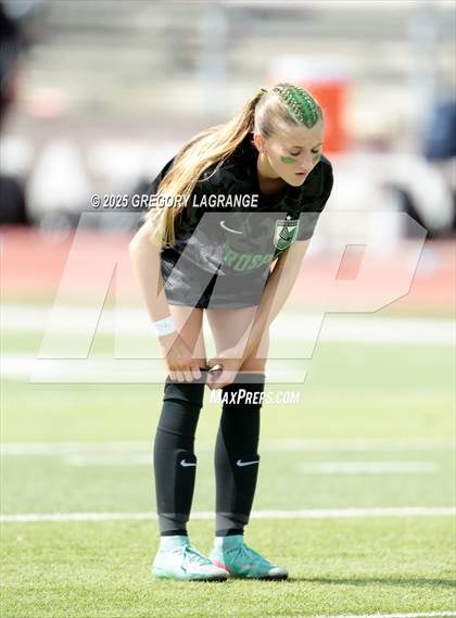 Thumbnail 3 in Arlington vs Prosper (UIL 6A Area Playoff Division 1) photogallery.