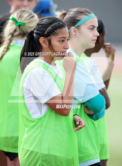 Thumbnail 1 in Arlington vs Prosper (UIL 6A Area Playoff Division 1) photogallery.