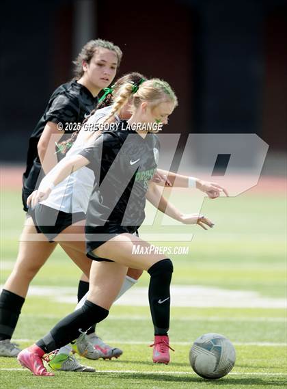 Thumbnail 3 in Arlington vs Prosper (UIL 6A Area Playoff Division 1) photogallery.