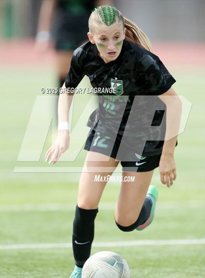 Thumbnail 2 in Arlington vs Prosper (UIL 6A Area Playoff Division 1) photogallery.