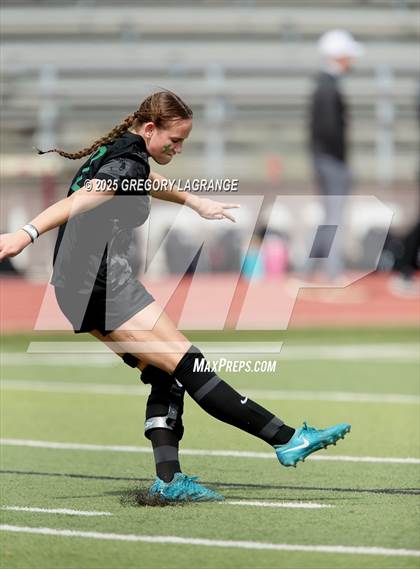 Thumbnail 2 in Arlington vs Prosper (UIL 6A Area Playoff Division 1) photogallery.