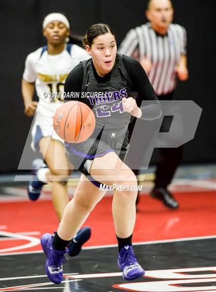 Thumbnail 2 in Riverdale Baptist vs. Millennium (Nike Tournament of Champions) photogallery.