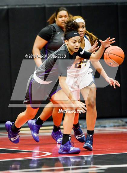Thumbnail 3 in Riverdale Baptist vs. Millennium (Nike Tournament of Champions) photogallery.