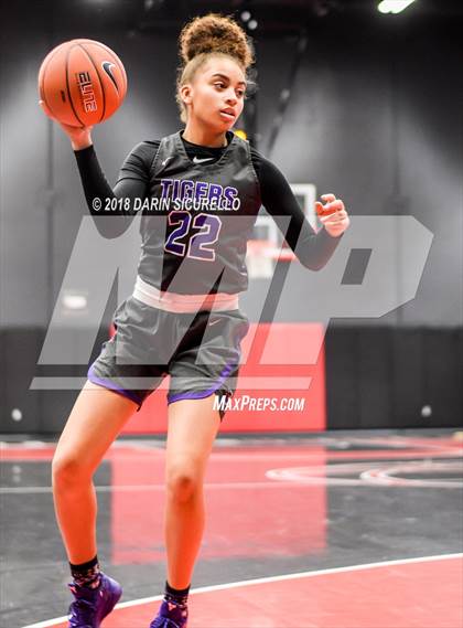 Thumbnail 3 in Riverdale Baptist vs. Millennium (Nike Tournament of Champions) photogallery.