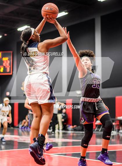 Thumbnail 2 in Riverdale Baptist vs. Millennium (Nike Tournament of Champions) photogallery.