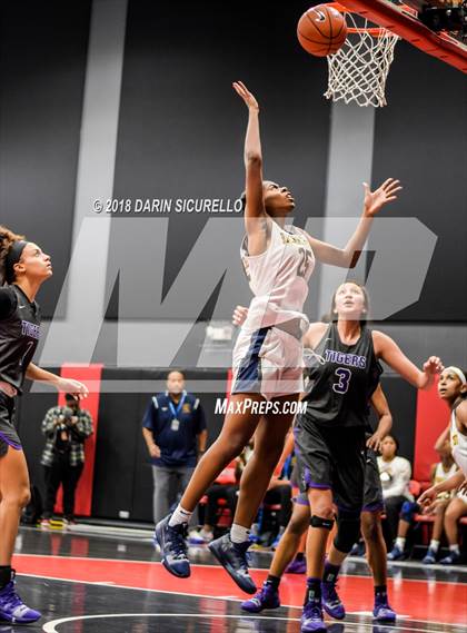 Thumbnail 2 in Riverdale Baptist vs. Millennium (Nike Tournament of Champions) photogallery.