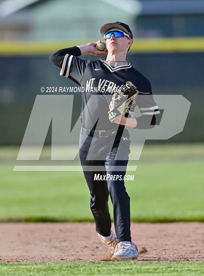 Thumbnail 3 in Mt. Vernon @ Pendleton Heights photogallery.