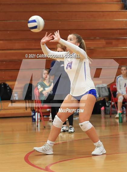 Thumbnail 3 in Dixon @ West Carteret photogallery.