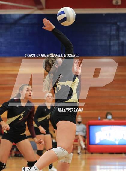 Thumbnail 3 in Dixon @ West Carteret photogallery.