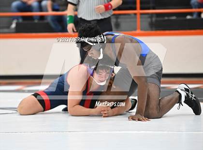 Thumbnail 2 in Klein vs Allen photogallery.