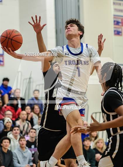 Thumbnail 1 in Alexander Hamilton vs Blind Brook (NYSPHSAA Section 1 Class B Quarterfinal) photogallery.
