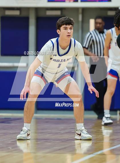 Thumbnail 1 in Alexander Hamilton vs Blind Brook (NYSPHSAA Section 1 Class B Quarterfinal) photogallery.