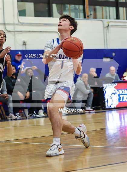 Thumbnail 1 in Alexander Hamilton vs Blind Brook (NYSPHSAA Section 1 Class B Quarterfinal) photogallery.