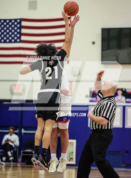 Thumbnail 2 in Alexander Hamilton vs Blind Brook (NYSPHSAA Section 1 Class B Quarterfinal) photogallery.