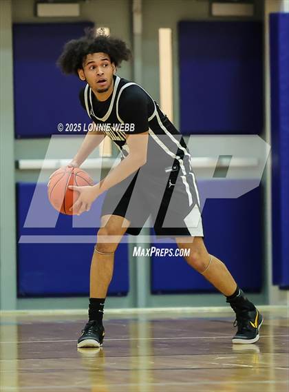 Thumbnail 2 in Alexander Hamilton vs Blind Brook (NYSPHSAA Section 1 Class B Quarterfinal) photogallery.