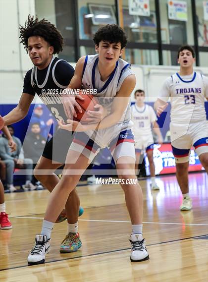 Thumbnail 1 in Alexander Hamilton vs Blind Brook (NYSPHSAA Section 1 Class B Quarterfinal) photogallery.