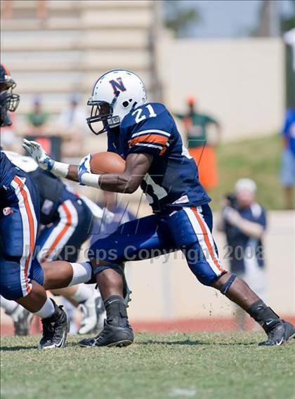 Thumbnail 1 in Washington vs Northside (Battle for the South) photogallery.