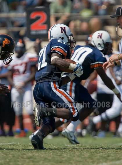 Thumbnail 2 in Washington vs Northside (Battle for the South) photogallery.