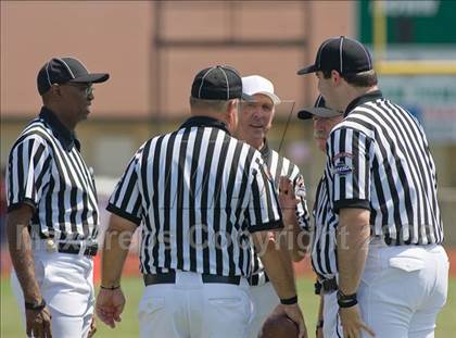 Thumbnail 2 in Washington vs Northside (Battle for the South) photogallery.