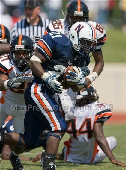 Thumbnail 2 in Washington vs Northside (Battle for the South) photogallery.