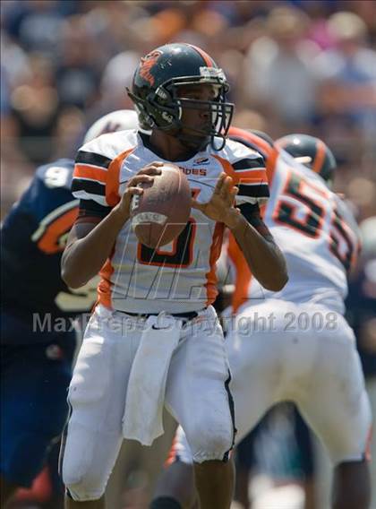 Thumbnail 1 in Washington vs Northside (Battle for the South) photogallery.