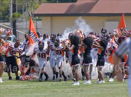 Thumbnail 3 in Washington vs Northside (Battle for the South) photogallery.