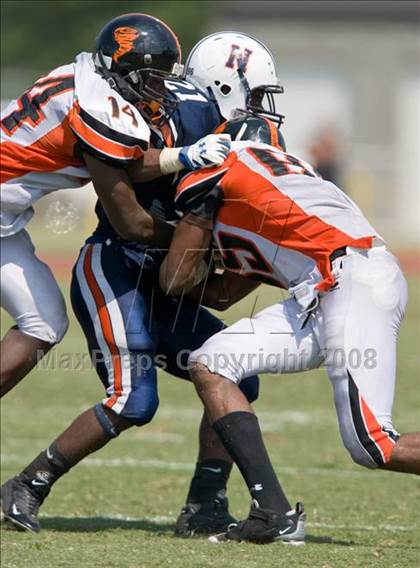 Thumbnail 3 in Washington vs Northside (Battle for the South) photogallery.